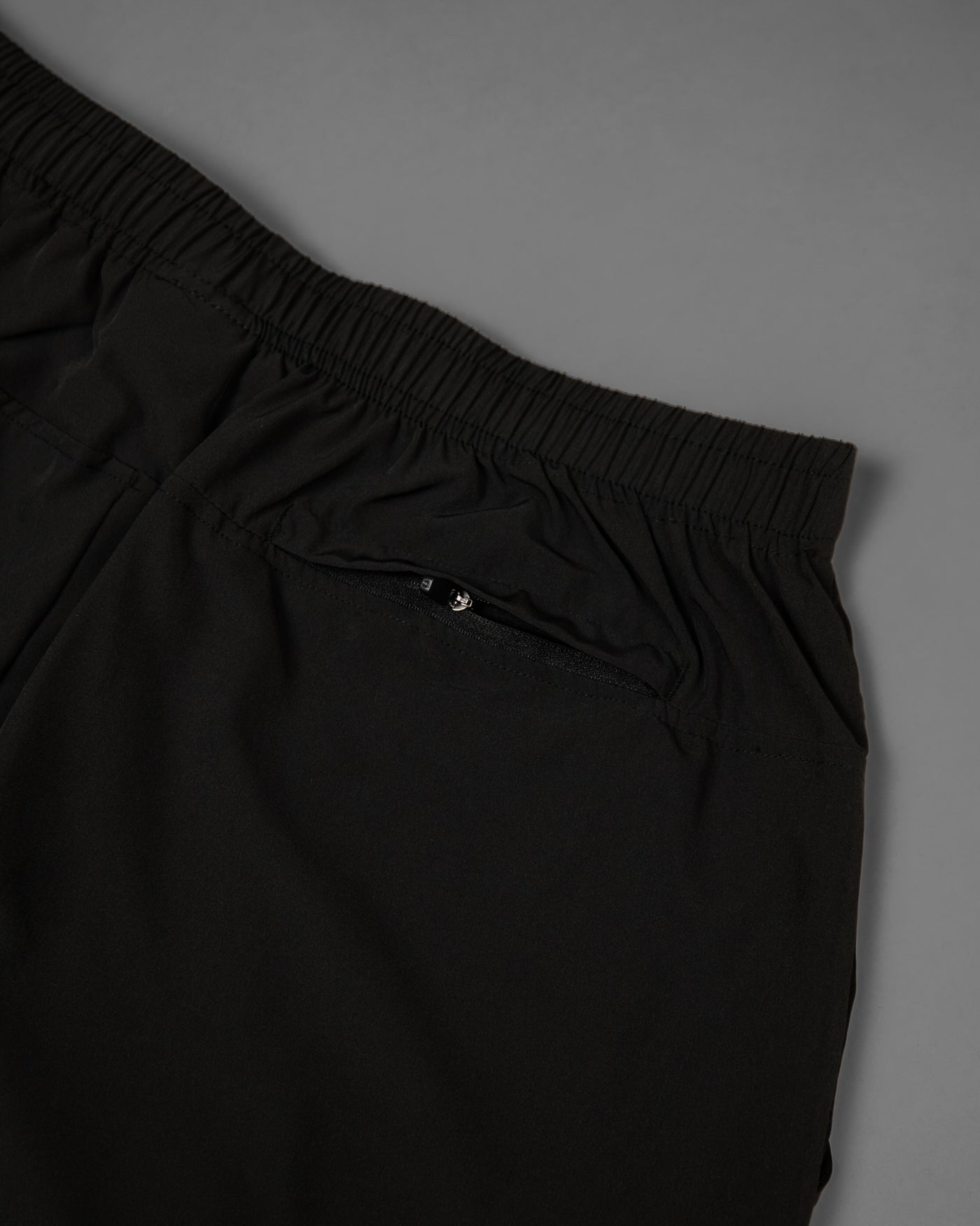 V3 Shorts in Black